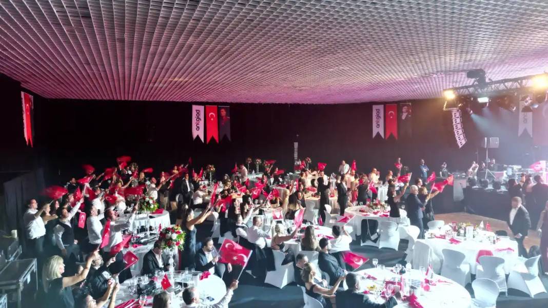 ANTGİAD Balosunda Cumhuriyet Işığı Parladı: “Atatürk’ün Emanetini Yaşatıyoruz” 3